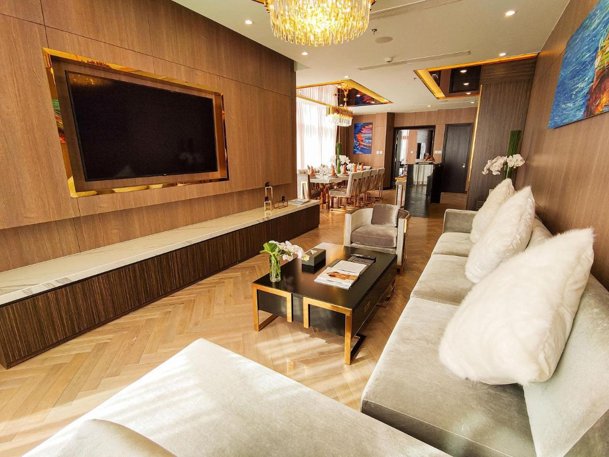 Diamond Stars Ben Tre Hotel Екстер'єр фото The interior of the lounge