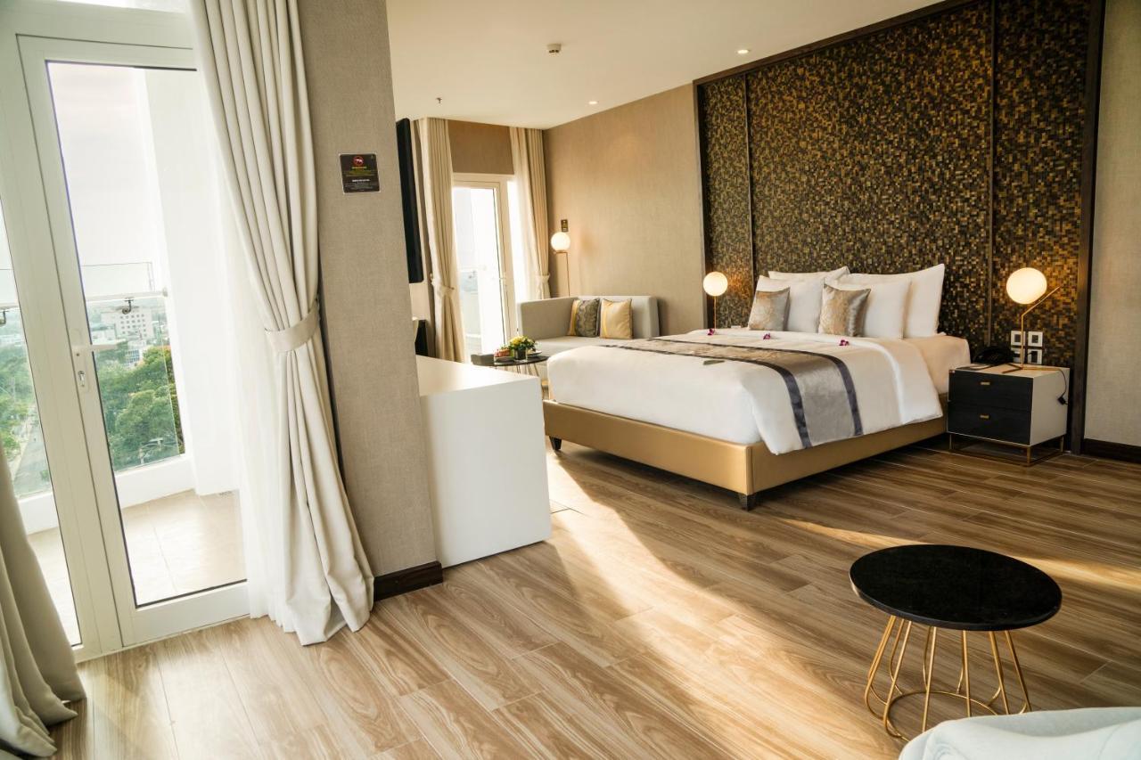 Diamond Stars Ben Tre Hotel Екстер'єр фото A bedroom at the hotel